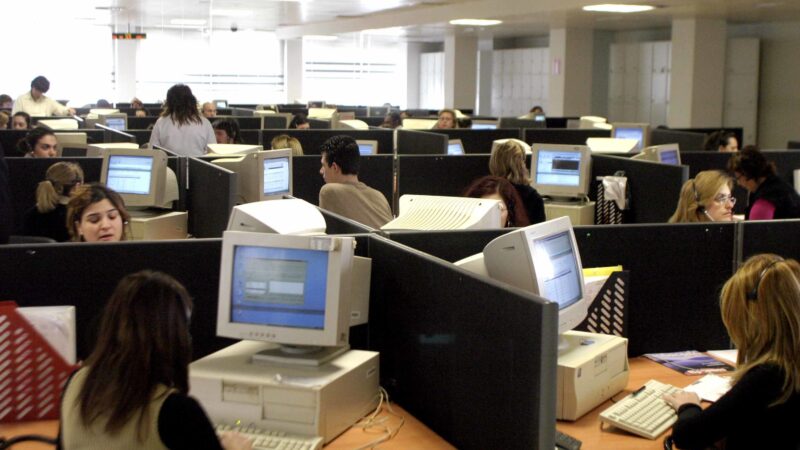 Ερχονται προσλήψεις 2000 ατόμων στο Δημόσιο (και στους Δήμους)