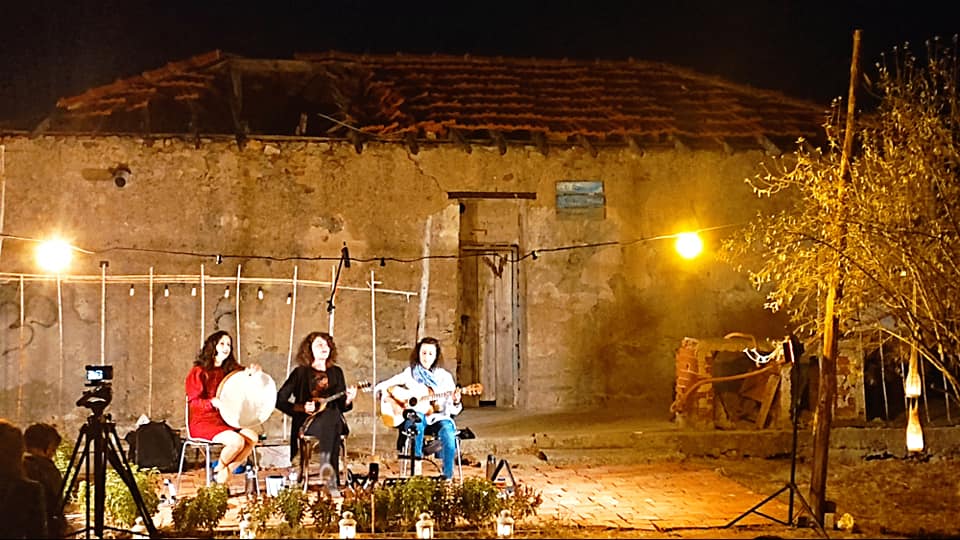 Ωραία βραδιά με τραγούδια του Τσιτσάνη στο Σπίτι του Φύλακα της Αλυκής