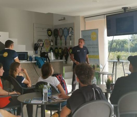 Επιμόρφωση-εκπαίδευση για τους προπονητές του TFF Tennis Academy, στο Αγγελοχώρι