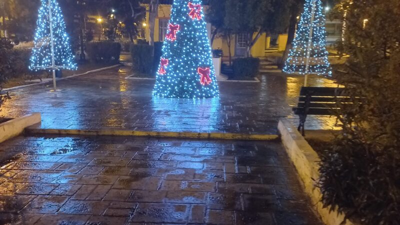Ντύθηκε στα γιορτινά το Αγγελοχώρι!