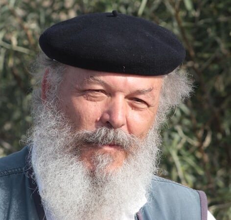 Μίχος: ” Να μπει στην καθημερινότητα όλων μας  η συνήθεια να μαζεύουμε κάθε πλαστικό” (ΒΙΝΤΕΟ)