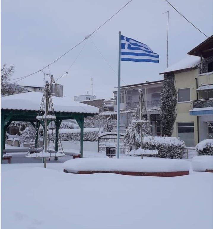 Ποιους, τελικά, ενοχλεί η σημαία στο Νέο Πάρκο της Επανομής;