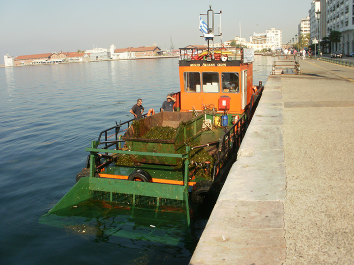 Συνάντηση Καλαφάτη-Αμυρά: Μόνιμο απορρυπαντικό σκάφος στον Θερμαϊκό κόλπο