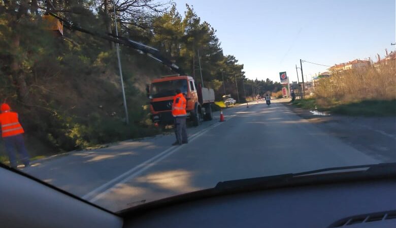 Συνεχίστηκαν τα κλαδέματα μεταξύ Ν. Επιβατών και Αγ. Τριάδας