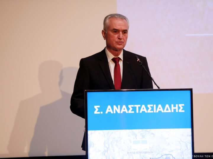 Σάββας Αναστασιάδης: ” Είμαστε δίπλα στους Ελληνες της Μαριούπολης”