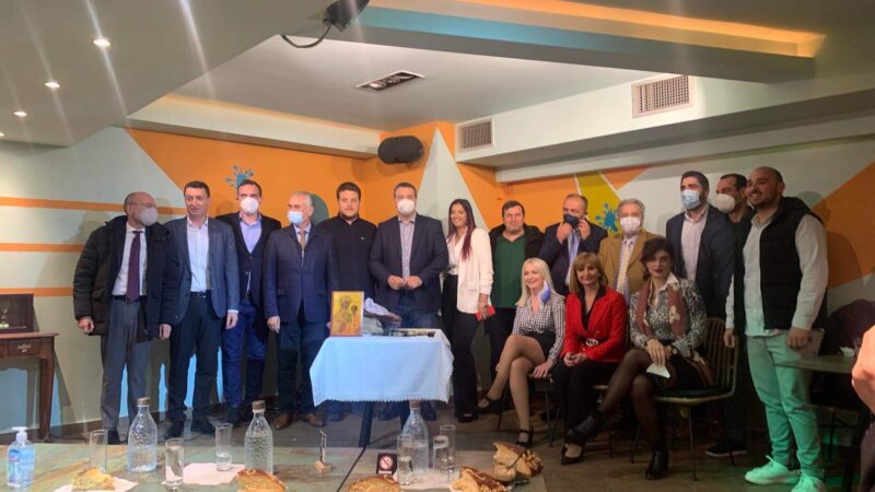 Πολύς κόσμος στην κοπή πίτας της ΝΔ Θερμαϊκού (ΦΩΤΟΡΕΠΟΡΤΑΖ)