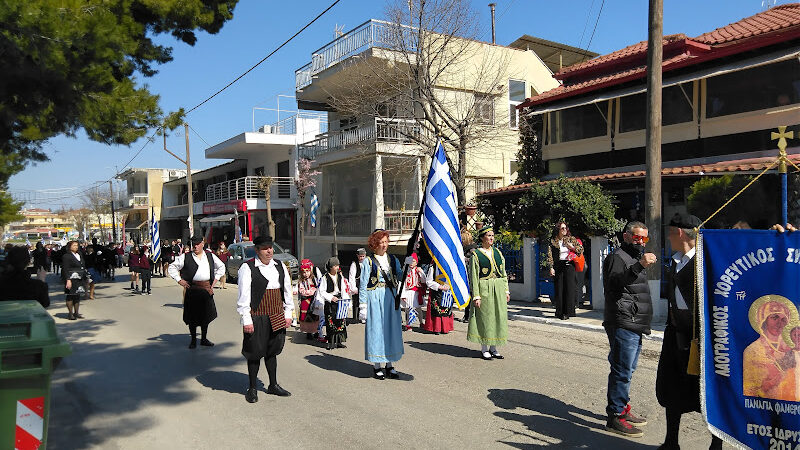 Με λαμπρότητα οι παρελάσεις στον Θερμαϊκό (ΦΩΤΟΡΕΠΟΡΤΑΖ)