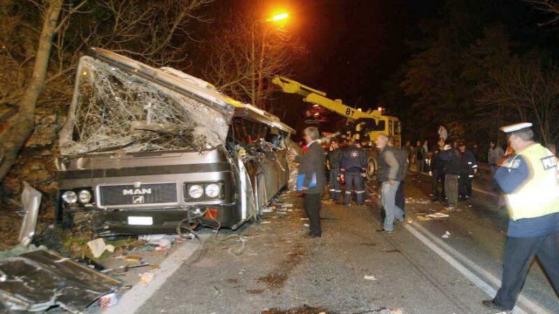 Σαν σήμερα η τραγωδία στα Τέμπη με 21 μαθητές νεκρούς