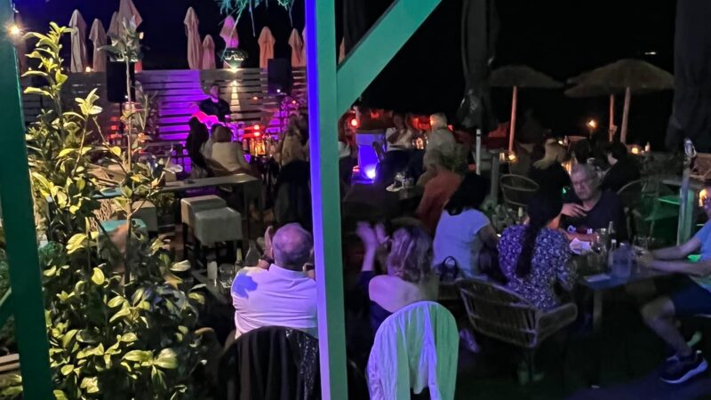 Ωραία βραδιά στο PASO με Αλέξανδρο Παπαδημητρίου!
