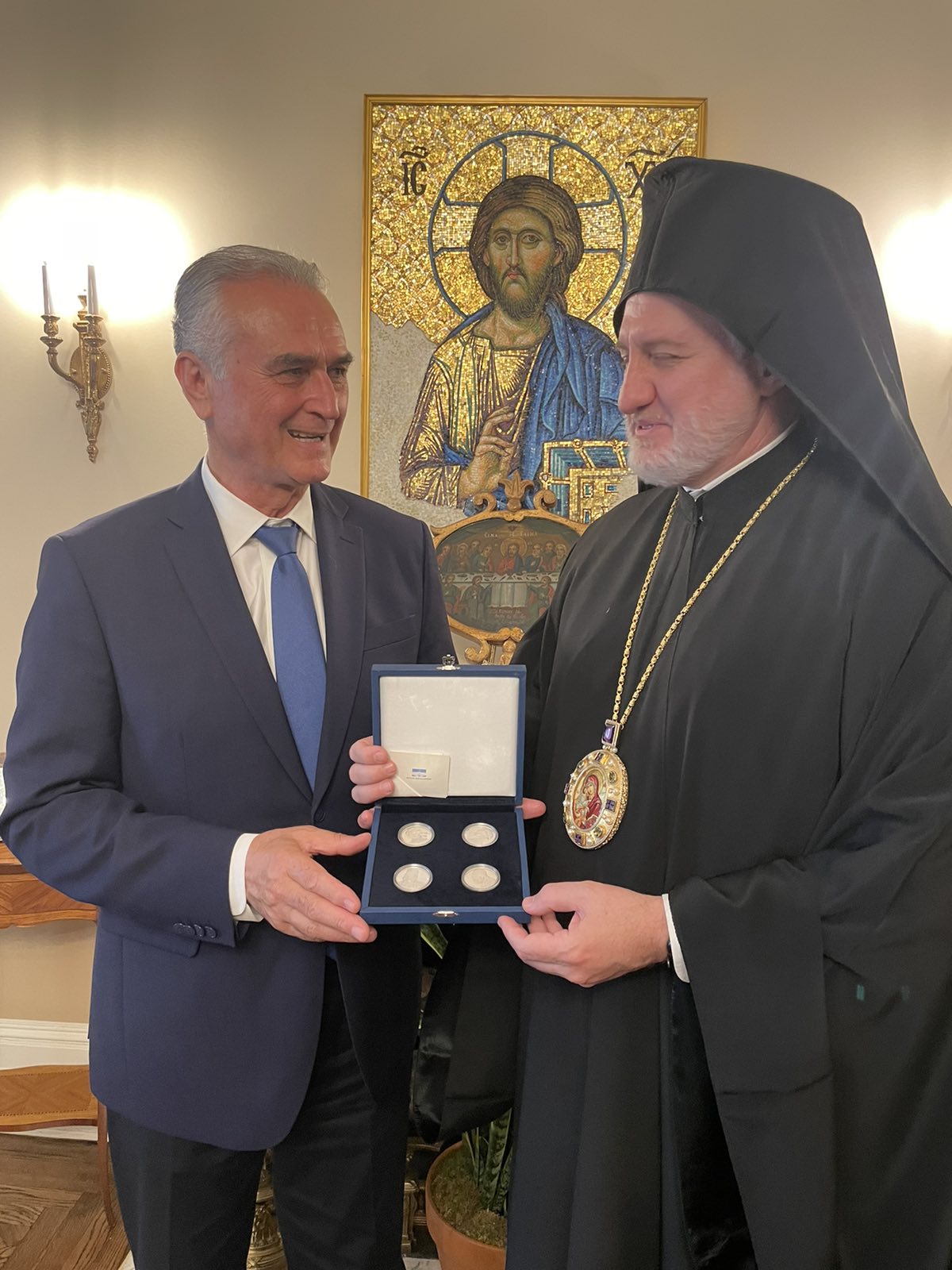 Με τον Αρχιεπίσκοπο Αμερικής συναντήθηκε στη Νέα Υόρκη ο Σάββας Αναστασιάδης
