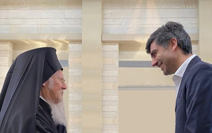 Τετ-α-τετ Γλαβίνα με Βαρθολομαίο
