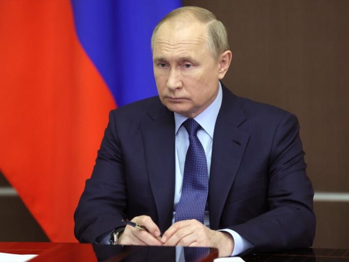 Ανοιγμα Πούτιν σε όλους τους Ουκρανούς: ” Πάρτε την υπηκοότητα και γίνετε Ρώσοι”