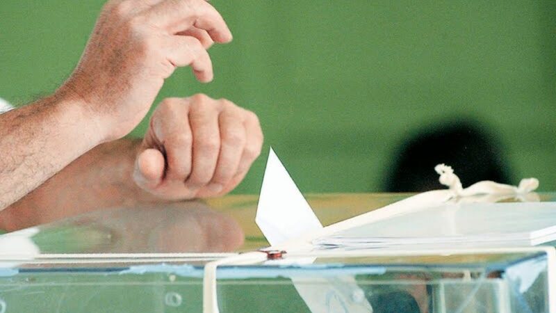 ΤΩΡΑ: Ψηφίζει το ΠΑΣΟΚ Θερμαϊκού