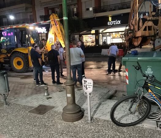 “Μάχη” για την αποκατάσταση του κεντρικού αγωγού στην Αμπελοκήπων