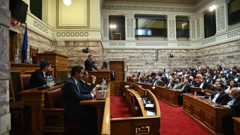 Με Θανάση Γλαβίνα η πιο κρίσιμη συνεδρίαση της κοινοβουλευτικής ομάδας του ΠΑΣΟΚ