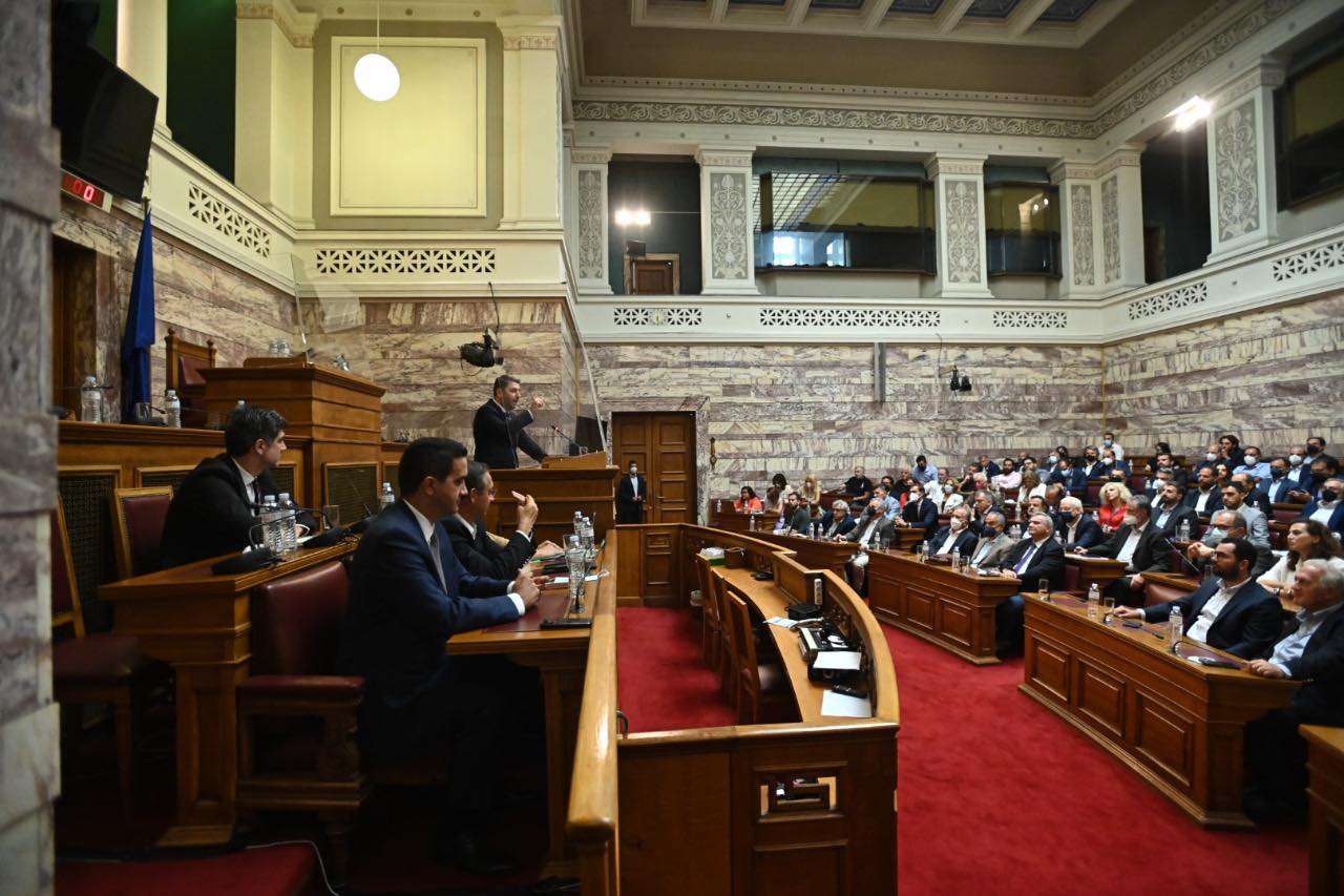 Με Θανάση Γλαβίνα η πιο κρίσιμη συνεδρίαση της κοινοβουλευτικής ομάδας του ΠΑΣΟΚ