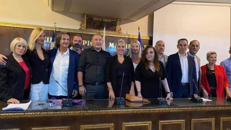Βόλος: Κατάμεστη αίθουσα για τους “Ελεύθερους Ξανά” και τον Φαίδωνα Βόβολη! ( ΦΩΤΟΡΕΠΟΡΤΑΖ+ΒΙΝΤΕΟ)