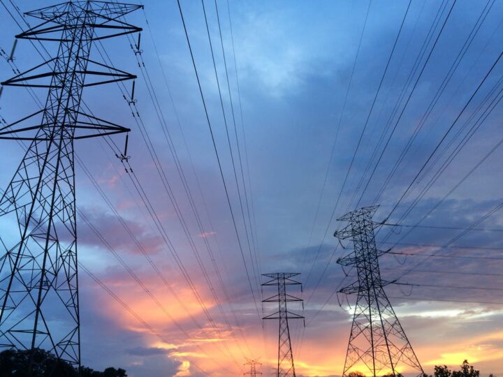 Ηλεκτρικό ρεύμα: Νέο μοντέλο επιδότησης έρχεται από 1η Οκτωβρίου – Bonus για εξοικονόμηση ενέργειας