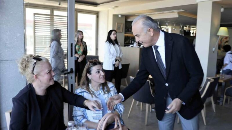 Τσαμασλής: “Οι άντρες αγαπάμε τις γυναίκες και χωρίς αυτές δεν κάνουμε ούτε βήμα μπροστά”
