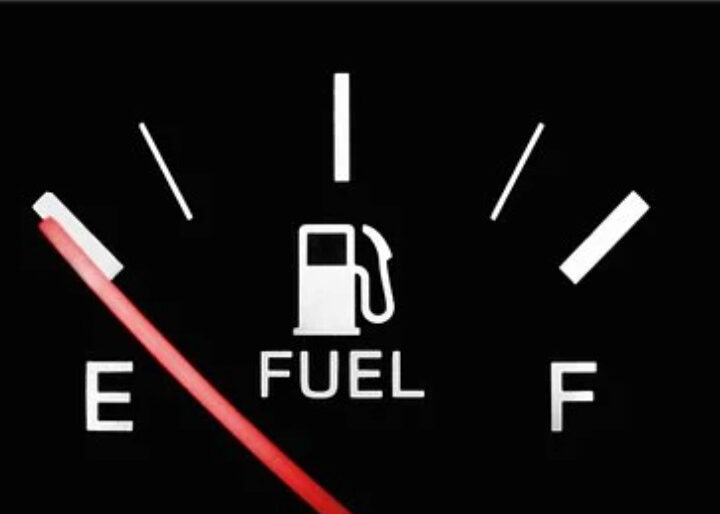 Καύσιμα: Ίδια τιμή βενζίνης & πετρελαίου κίνησης (ΒΙΝΤΕΟ)