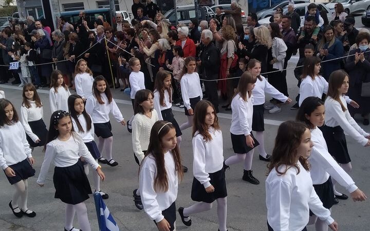 Η παρέλαση στην Επανομή (ΦΩΤΟΡΕΠΟΡΤΑΖ)