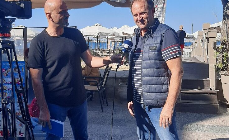 Συνεχίζει την ενημέρωση ο Σάκης Χρυσάφης
