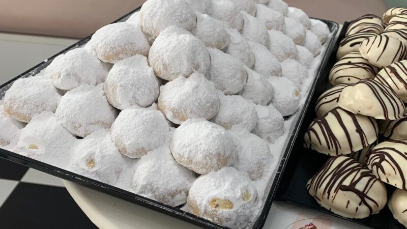 Το Elena’s Patisserie «απογειώνει» και φέτος τα παραδοσιακά Χριστουγεννιάτικα γλυκά!!!
