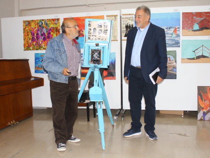 Ο δήμαρχος Θέρμης επισκέφθηκε την έκθεση του Ηλία Στεφανίδη
