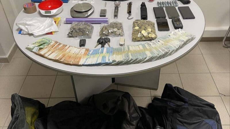 Ανθρωποκυνηγητό στην Περαία για τη σύλληψη εμπόρου ναρκωτικών-Ανακαλύφθηκε κρησφύγετο με κοκαϊνη στο Πλαγιάρι