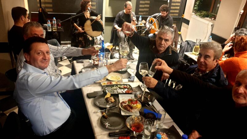 Τραπέζι Ζαβέρκου με τρικούβερτο γλέντι στην Επανομή! (ΦΩΤΟΡΕΠΟΡΤΑΖ)