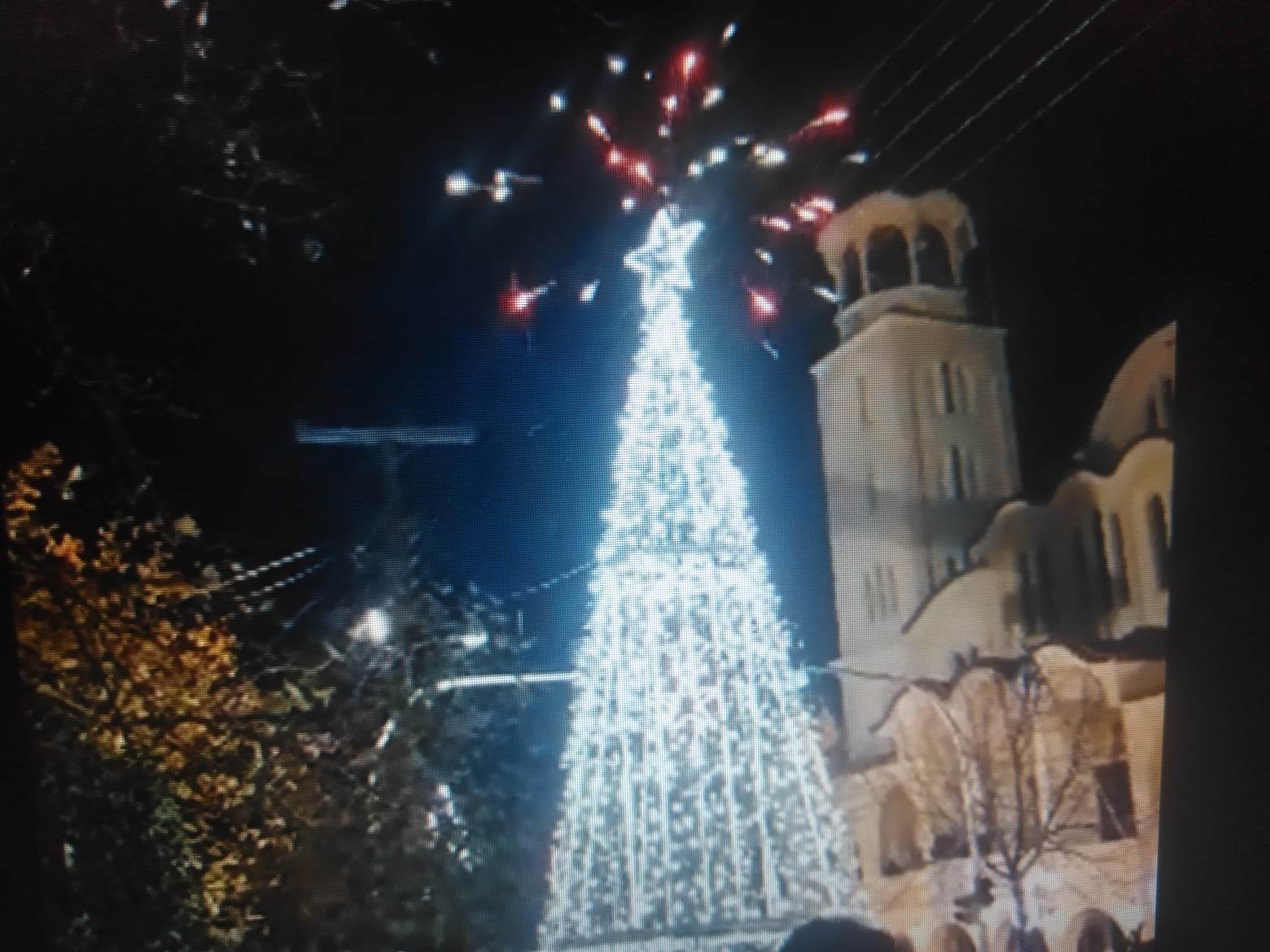 Αναψε το Χριστουγεννιάτικο δέντρο και στο Πλαγιάρι! (ΦΩΤΟΡΕΠΟΡΤΑΖ+ΒΙΝΤΕΟ)