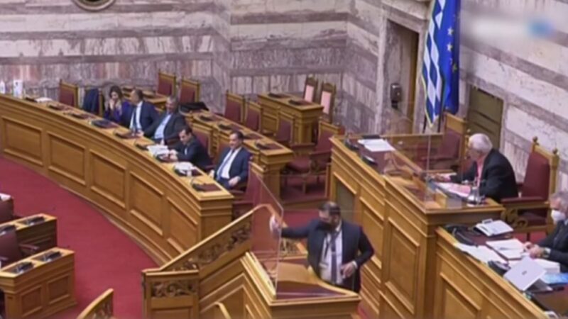 Βουλή: Σκληρές κόντρες στη συζήτηση για την πρόταση δυσπιστίας – Αύριο οι τοποθετήσεις των πολιτικών αρχηγών (BINTEO)