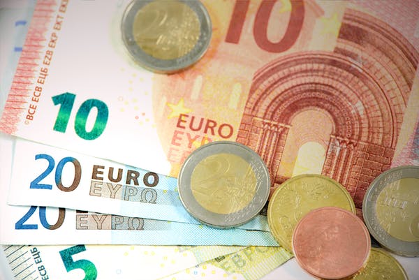 “Κλειδώνει” το δώρο Πάσχα-Επίδομα 300 ευρώ στις τσέπες μας (ΒΙΝΤΕΟ)