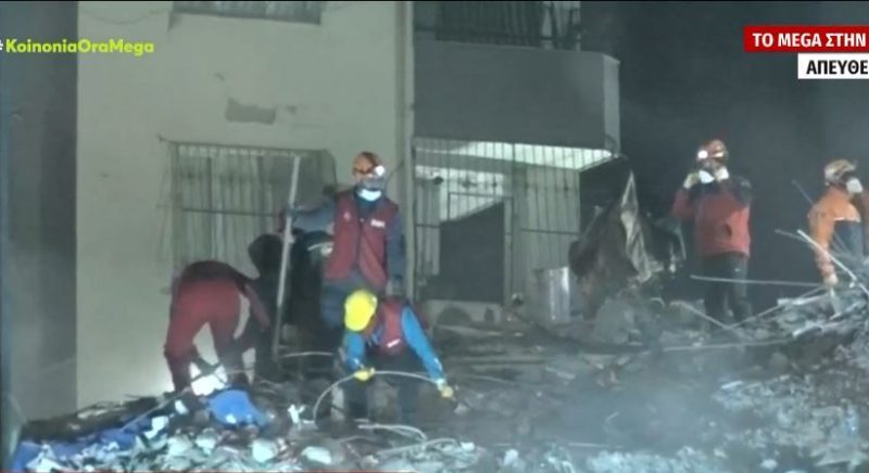 Σεισμός στην Τουρκία: Άνθρωποι θαμμένοι στα συντρίμμια – Μυρωδιά θανάτου σε 10 πόλεις (ΒΙΝΤΕΟ)