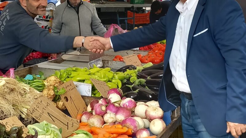 Φεστερίδης από την λαϊκή της Επανομής: ” Οι αγρότες δεν μπορούν να  ανταπεξέλθουν και το κόστος το  πληρώνει ο λαός “