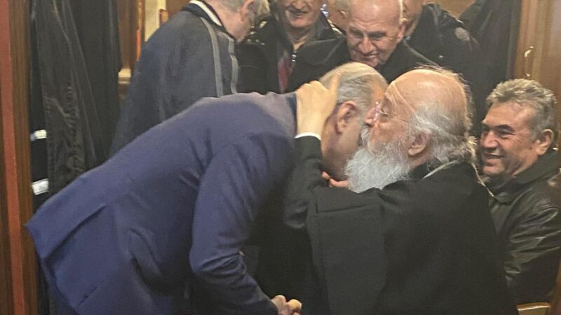 Η ιδιαίτερη σχέση του δημάρχου με τον Μητροπολίτη Νικόδημο