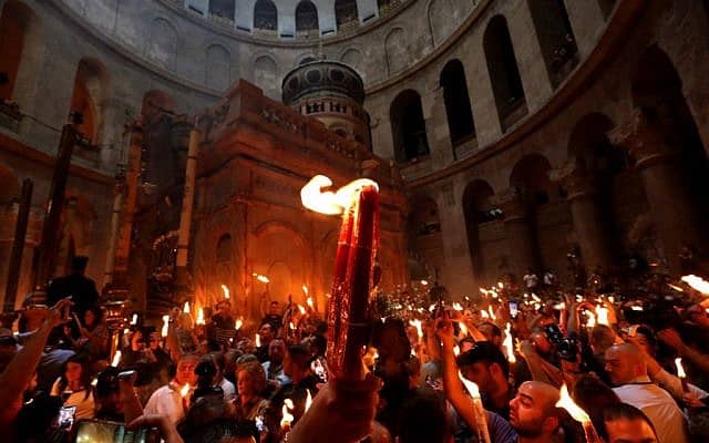 Στα Ιεροσόλυμα για το Αγιο Φως ο Σάββας Αναστασιάδης: ” Πάω για να μεταφέρω στον κόσμο το μήνυμα χαράς και ελπίδας”