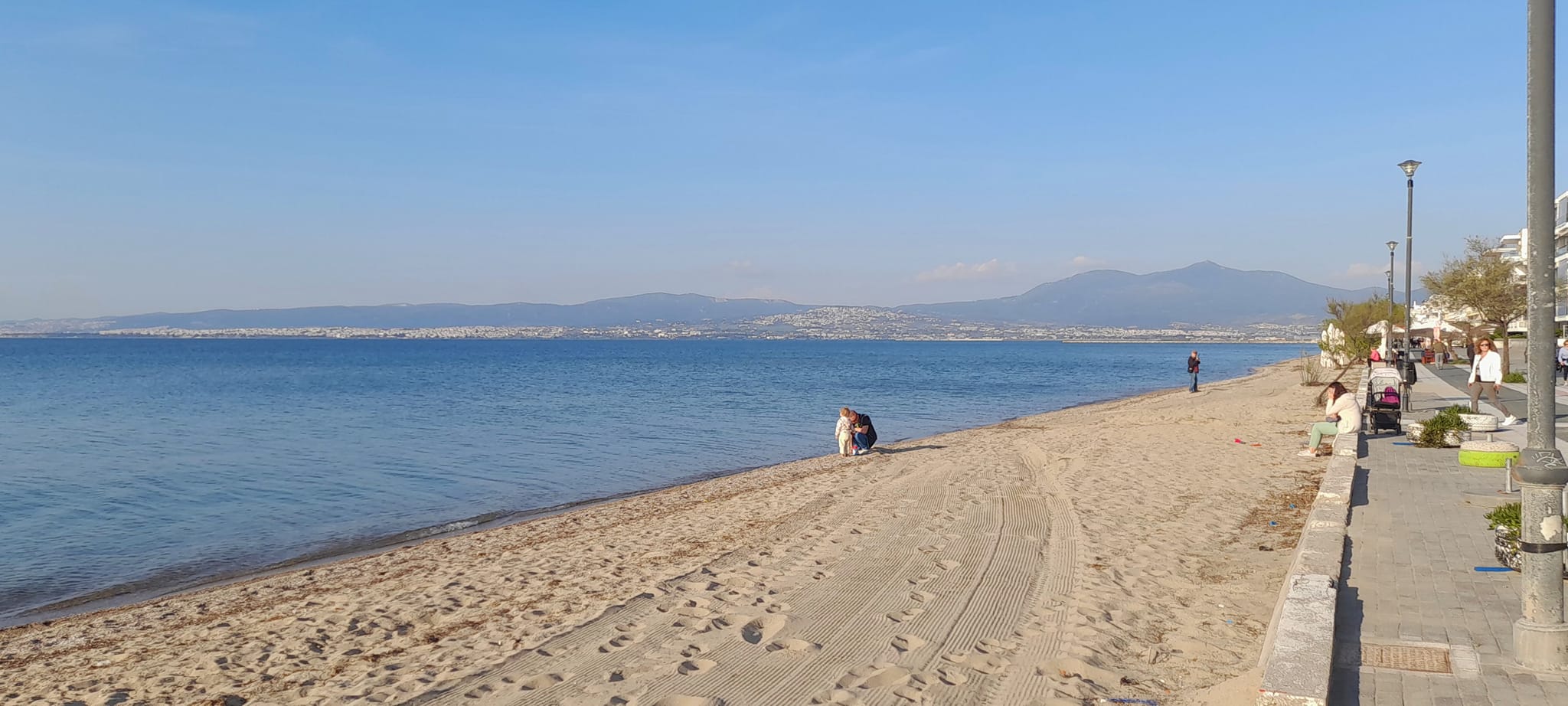 Πεντακάθαρες οι αμμουδιές στον Δήμο Θερμαϊκού