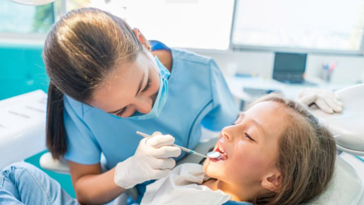 «Dentist Pass»: Άνοιξαν οι αιτήσεις για δωρεάν επίσκεψη σε οδοντίατρο