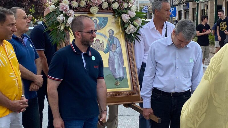 Περαία: Με ευλάβεια η λιτανεία της ιεράς εικόνας των Αποστόλων Πέτρου και Παύλου (ΦΩΤΟΡΕΠΟΡΤΑΖ)