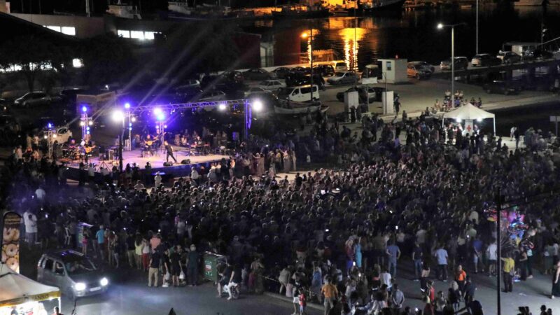 Ηταν όλα υπέροχα με τον Δημήτρη Μπάση στη Μηχανιώνα!!Κι άλλα “κλικ” από την πρώτη συναυλία του καλοκαιριού (ΦΩΤΟΡΕΠΟΡΤΑΖ+3 ΒΙΝΤΕΟ)