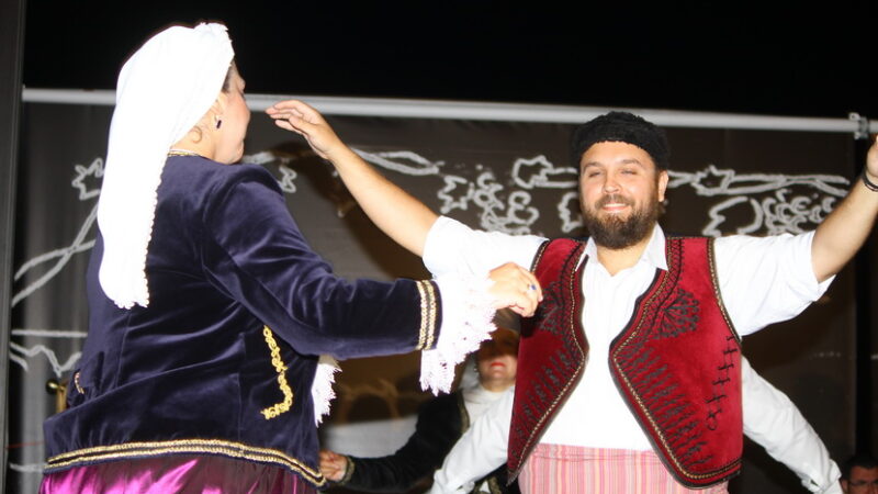 Αρχισε ο “Τρύγος”-Τσαμασλής: ” Η Αγία Τριάδα κρατά τα χαρακτηριστικά του όμορφου τόπου” (ΦΩΤΟΡΕΠΟΡΤΑΖ+2 ΒΙΝΤΕΟ)