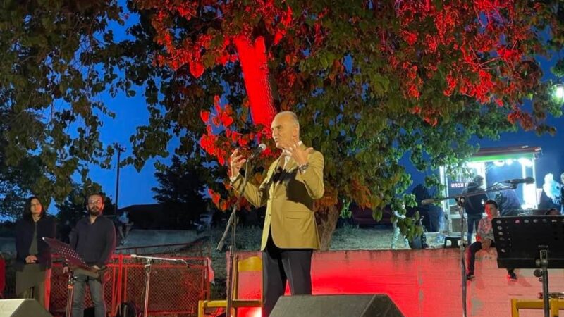 “Ο Δημήτρης Μπάσης θα μας τραγουδήσει για τα 100 χρόνια της Μηχανιώνας”