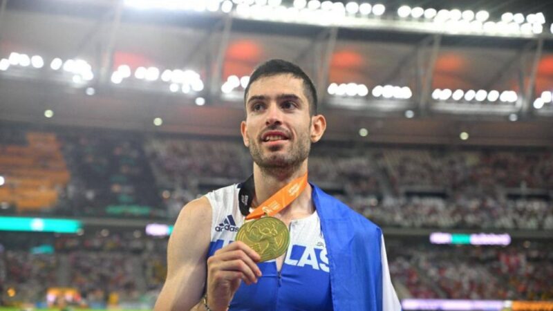Μίλτος Τεντόγλου: Ο κορυφαίος όλων των εποχών, ο πιο αγαπητός στον κόσμο, ο πιο οικείος, ο ένας από εμάς (ΒΙΝΤΕΟ)