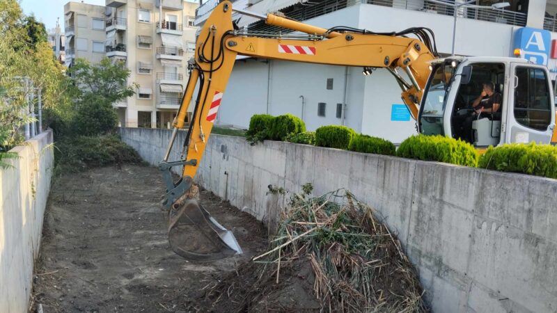Εντατικοί καθαρισμοί των ρεμάτων σε όλο τον Δήμο Θερμαϊκού