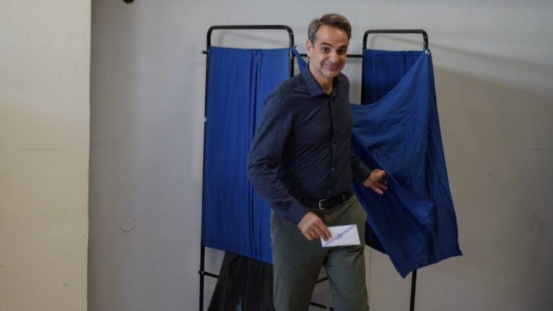 Οι πολιτικοί αρχηγοί άσκησαν το εκλογικό τους δικαίωμα-Που ψήφισαν (ΒΙΝΤΕΟ)