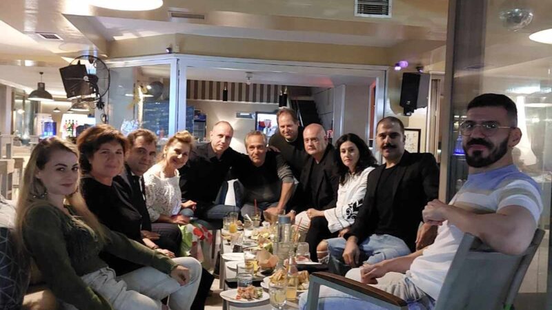 Χαλάρωσε στο “Theros” η κριτική επιτροπή του Φεστιβάλ Ερασιτεχνικού Θεάτρου Θερμαϊκού