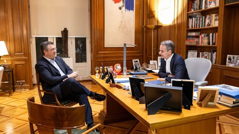Στον Μητσοτάκη ο Τζιτζικώστας