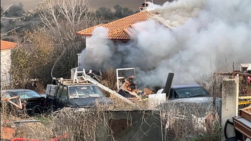 Το ρεπορτάζ της ΒΕΡΓΙΝΑ Τηλεόραση για την φωτιά στη μονοκατοικία της “Νεφέλης”-Δηλώσεις του ιδιοκτήτη (ΒΙΝΤΕΟ)