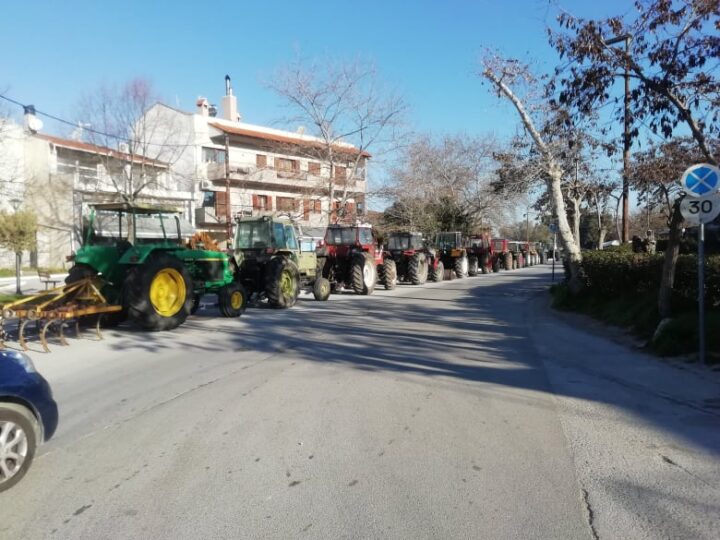 Ετοιμάζονται οι αγρότες της Επανομής για την αυριανή πορεία προς το αεροδρόμιο